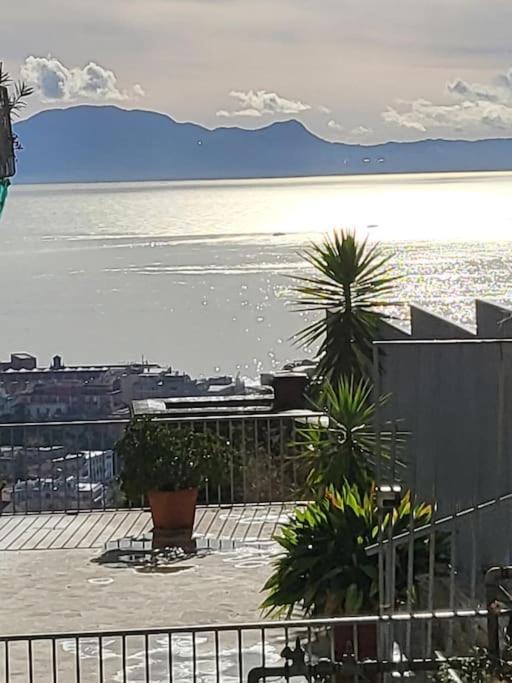 A Casa Di Ida-Appartamento Vista Mare Napoli Ngoại thất bức ảnh
